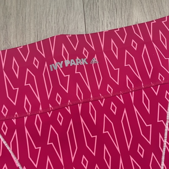 IVY PARK | Adidas pink monogram shorts - Picture 6 of 7